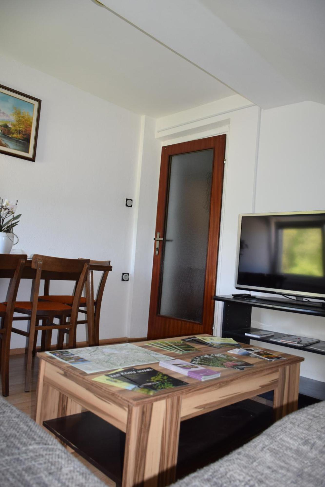 Apartma Narava Begunje pri Cerknici 部屋 写真